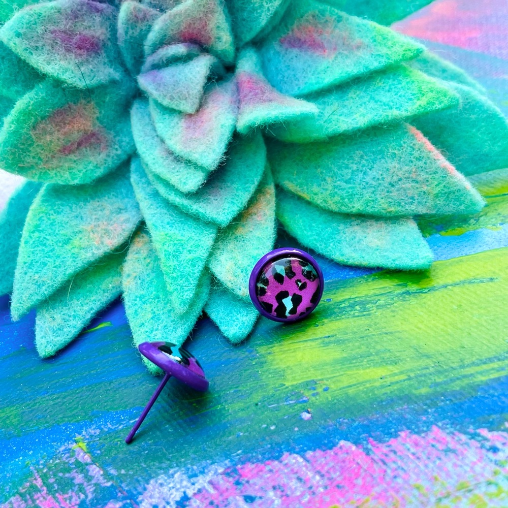 Two Pair Leopard Print Earrings - Picture 3 of 7